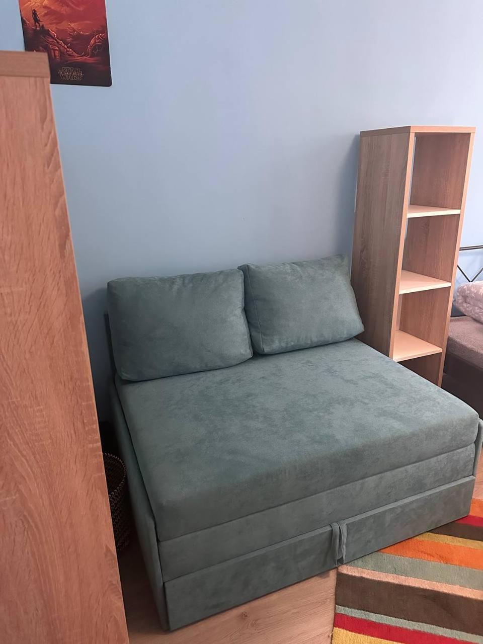 Біля Залізничного Вокзалу Вулиця Олени Степанівни 33Б Apartamento Lviv Exterior foto